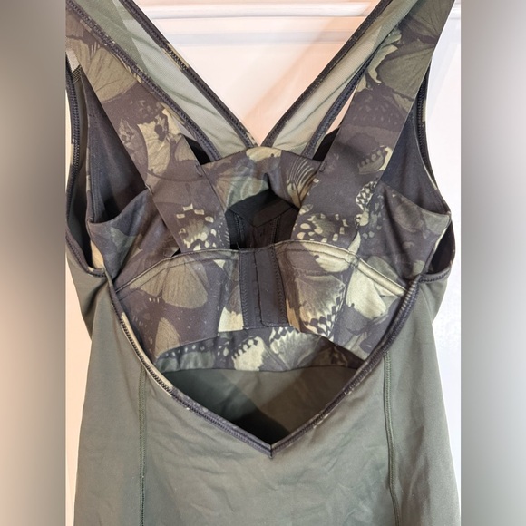 Lululemon Gator Green/Biggie So Fly Butterfly Green Black Super Sport Tank - Picture 4 of 6